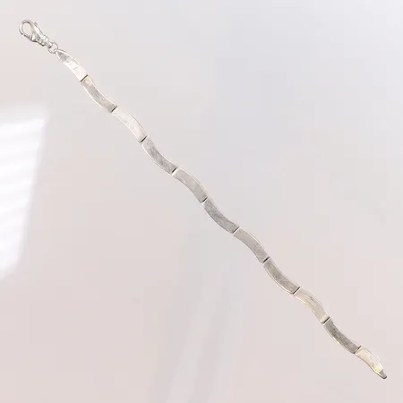 Armband, längd 19,5cm, bredd 5mm, GHA, 925/1000 silver Vikt: 24,6 g