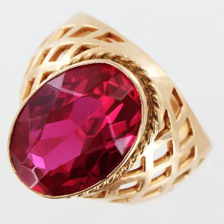Ring cerise sten stl:17¼ bredd 3-15mm 14K. Bruttovikt: 6,1gram Vikt: 6,1 g