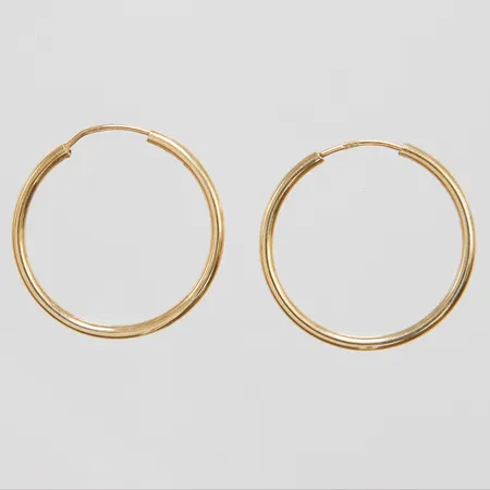Örhängen creoler Ø26,5mm, bredd 2mm, skevheter, 14K Vikt: 1,8 g