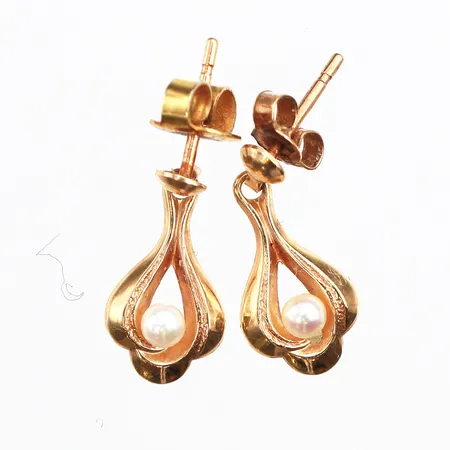 Ett par örhängen med pärlor, 20mm, stift, 18K Vikt: 1,1 g
