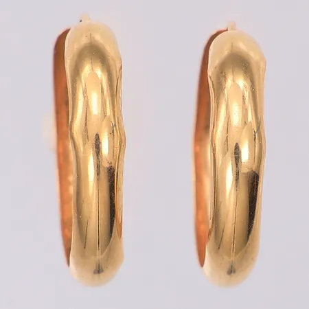 Ett par örhängen creoler 20mm bredd 4mm, 18K Vikt: 1,4 g