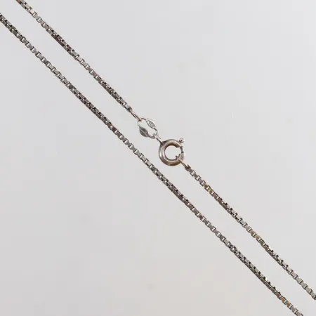 Kedja Venezia längd 38cm bredd 1,2mm Silver 835/1000.  Vikt: 2,7 g