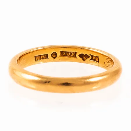 Ring slät stl:18¾ bredd 3,3mm, gravyr, 20K 5,6g.