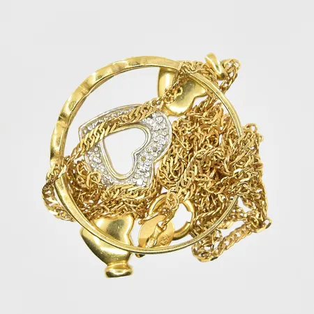 Diverse defekt guld med stenar, 18K. Vikt: 5,9 g