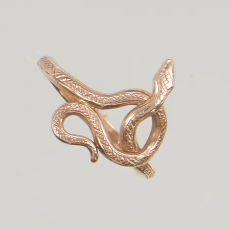 Ring orm stl:16¾ bredd 2-15,5mm, ryska stämplar, 14K,  Vikt: 2,3 g