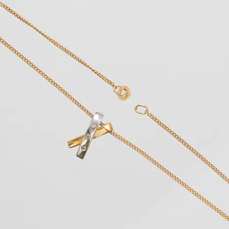 Kedja Pansar med hänge med diamanter 3 x ca 0,01ct, längd 42cm, bred 1-15,5mm, lås saknas, 18K Vikt: 4,2 g