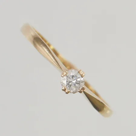 Ring stl20½, bredd:2-4,9mm, med diamant 0,26ct 18K 2,5g.