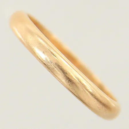 Ring slät stl:19¾ bredd 3,3mm gravyr 18K Vikt: 4,6 g