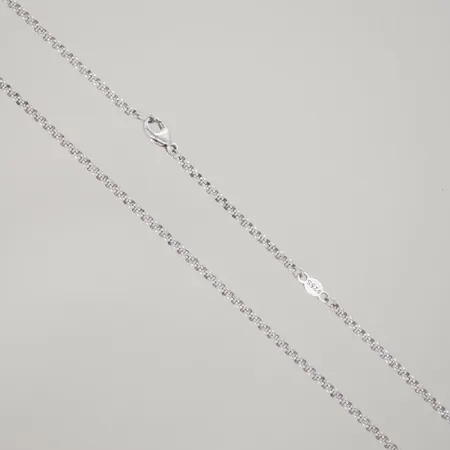 Halskedja längd 45 cm bredd 2mm,intryckt ögla ,silver 925/1000  Vikt: 5,6 g