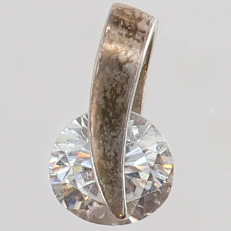 Hänge med vit sten 10x5mm Silver 925/1000.  Vikt: 0,7 g