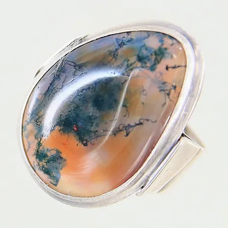 Ring med sten justerbar storlek bredd 6-27mm skev skena silver 925/1000 Vikt: 8,4 g