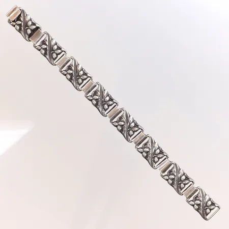 Armband, längd 19,5cm, bredd 14mm, 830/1000 silver Vikt: 21,2 g