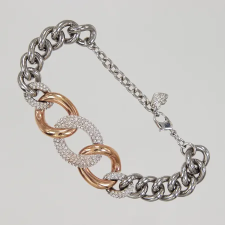 Armband Swarovski, doserad pansar med vita stenar, ställbar längd ca 17-20cm, bredd 10-19mm, vitmetall/gulmetall