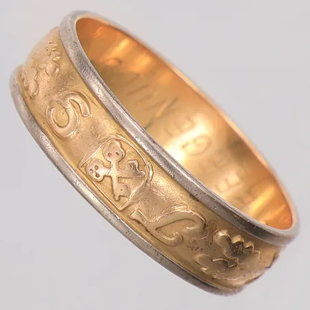 Yrkesring stl:20¼, gravyr, 18K Vikt: 5,9 g