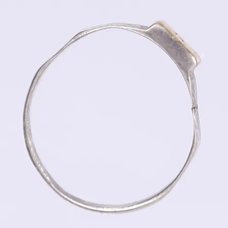 Ring defekt med förgylld del sannolikt 1800-tal silver 830/1000 Vikt: 1,2 g