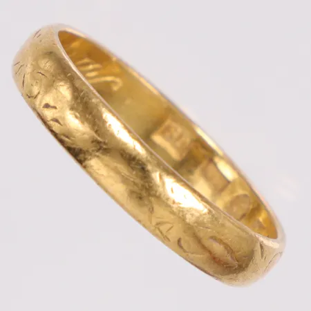 Ring slät stl:18¼ gravyr 23K Vikt: 4,4 g