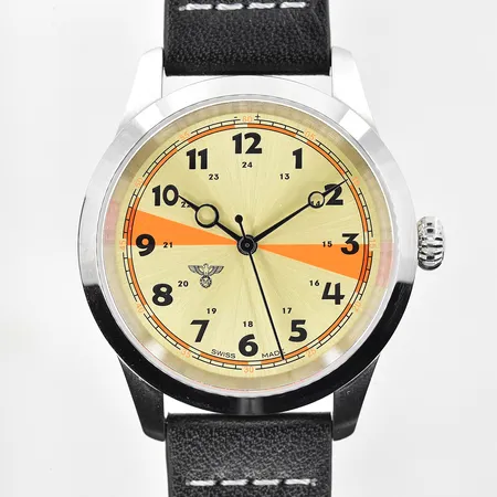 Herrur U-Boot-Uhr Typ VII-Kriegsmarine stål, automat, Ø40mm, ETA 2824-2, nr 121/399 exemplar, nyskick, repor förekommer på bakboett, certifikat ej komplett, etui, ytterkartong.