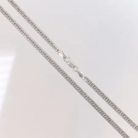 Halskedja Pansar, längd 50cm, bredd 4mm, något ojämn länkdel, 925/1000 silver Vikt: 15,9 g