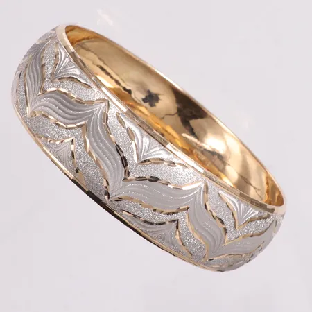 Stelt armband tvåfärgat fint skick Ø6,2cm bredd 19.0mm 18K Vikt: 13,1 g