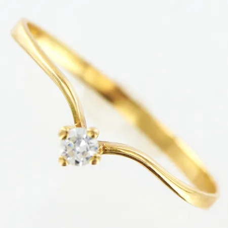 Ring vit sten stl:19¾, något skev skena, 18K Vikt: 1,1 g