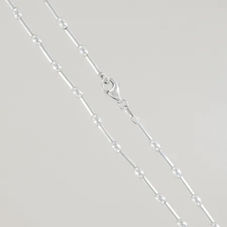Halskedja längd 42 cm, silver 925/1000 Vikt: 9,4 g