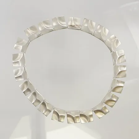 Collier Lapponia 38cm, bredd 12mm silver 925/1000, 62,8g.
