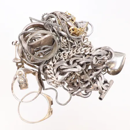 Diverse silver delvis defekt silver 830-925/1000 Vikt: 124,1 g