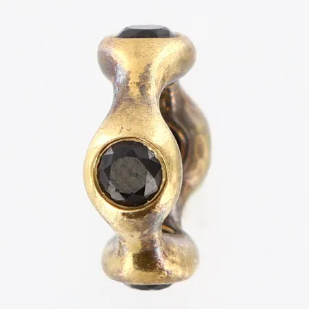 Berlock Pandora med svarta stenar, bredd ca 4mm, missfärgad, 18K Vikt: 1,8 g