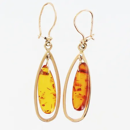 Örhängen bärnsten längd 55mm, 14K, bruttovikt 3,7gram Vikt: 3,7 g
