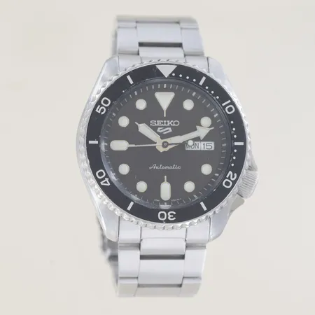 Herrur Seiko Automatic 4R36-07G0, diam 42 mm, inga tillbehör 