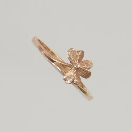 Ring stl:16 bredd 2-7mm, blomdekor, ryska stämplar, 14K,  Vikt: 1,2 g