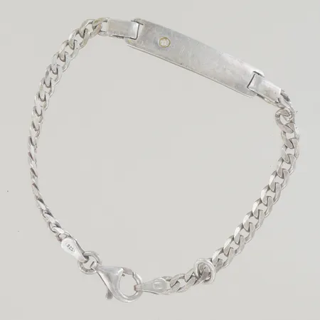 Armband med bricka med sten längd 16 cm bredd 3-5 mm, silver 925/1000 Vikt: 5,8 g