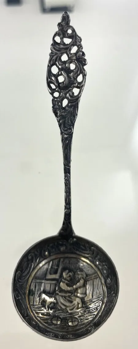 Supsked tysk troligen tillverkad 1900-tal, längd 12 cm silver Vikt: 22,7 g
