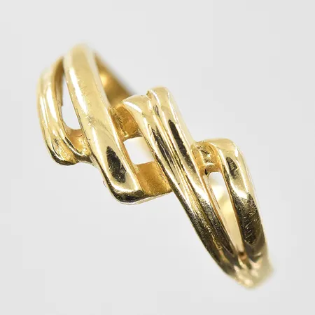 Ring stl:17¾ bredd 2-7 mm, 14K. Vikt: 2,3 g