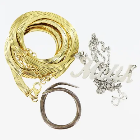 2 collier 1 förgyllt 1 ring, allt med defekter, silver 830, 925/1000 Vikt: 19,6 g