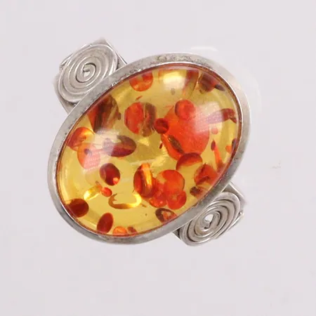 Ring med bärnsten stl:18¾ silver 925/1000 Vikt: 3,9 g