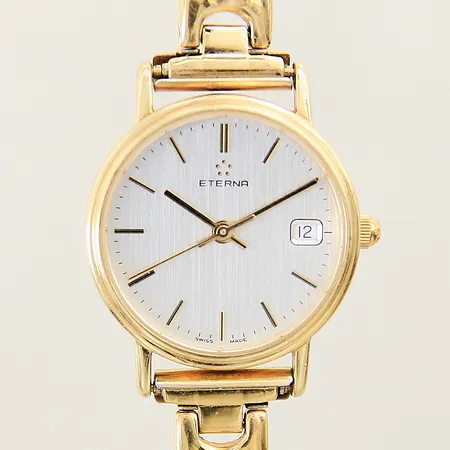 Damur Eterna 18K quartz Ø24mm datum ref-nr: 4701.68, safirglas, länk i doublé, repig boett, behov av batteribyte inga tillbehör 