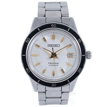 Herrur Seiko Presage Automatic stål 40,8mm, datum, Hardlex (mineralglas), glasbaksida, länk i stål, viklås, innermått 18cm, 3 extralänkar, instruktionsbok, certifikat, kvitto från 2023, och ask medföljer. Nypris ca 6798:-