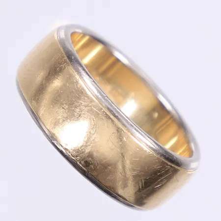 Ring stl:22½ bredd 10mm repig vitguld/rödguld 18K Vikt: 24,4 g