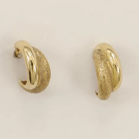 Ett par örhängen defekta 18K Vikt: 0,9 g