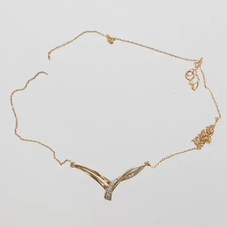 Collier defekt/trasigt, integrerat hänge med diamanter 0,05ct enligt gravyr, 9K Vikt: 2,6 g