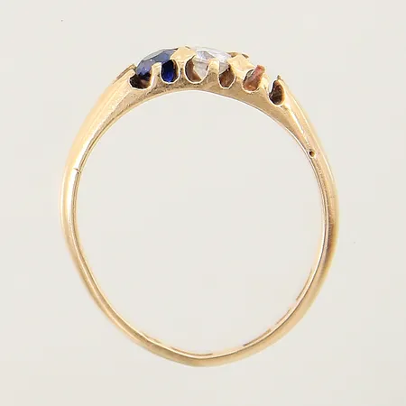 Ring defekt 18K Vikt: 2,5 g
