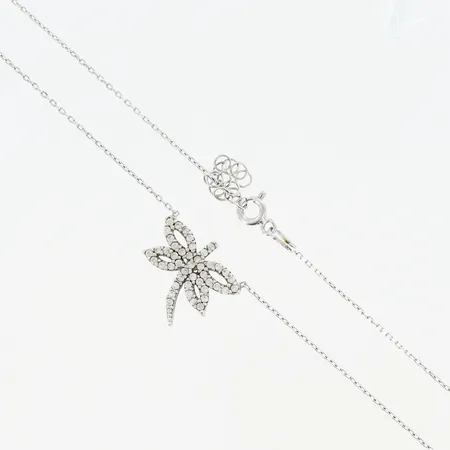 Collier längd 44-46cm, bredd 1-16mm, integrerat hänge med vita stenar, silver 925/1000 Vikt: 2,4 g