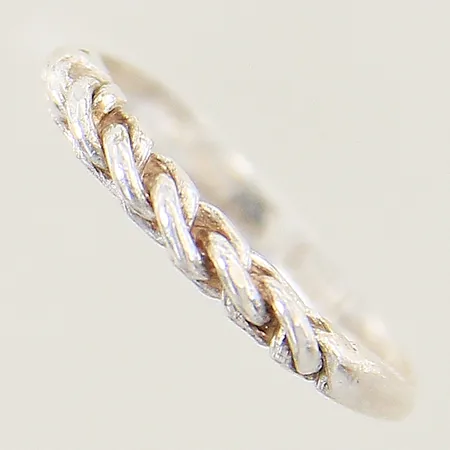 Ring stl:17 bredd 2mm bucklig skena silver 800/1000 Vikt: 1,6 g
