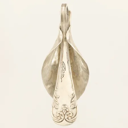 Hänge längd 72,7mm bredd 28,7mm silver 830/1000 Vikt: 18,4 g