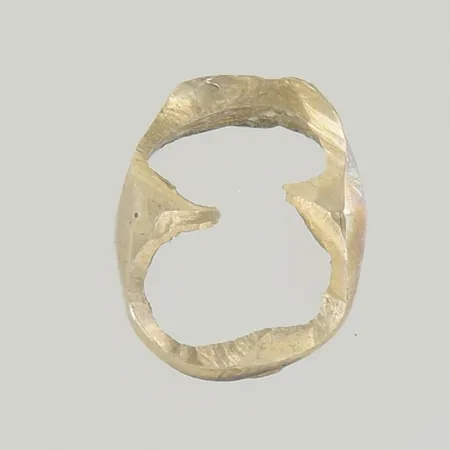 skrot, 18K   Vikt: 0,9 g