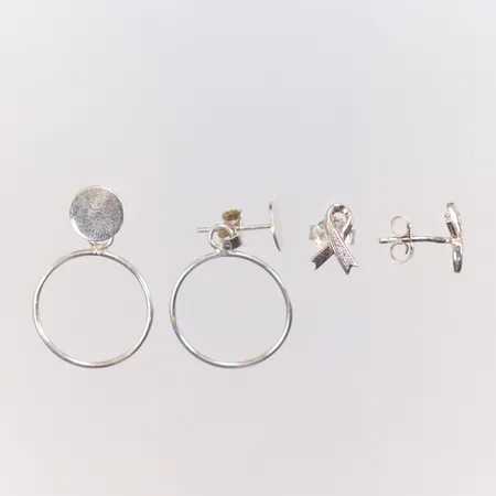 Två par örhängen, 925/1000 silver Vikt: 3,1 g