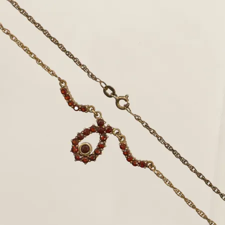 Collier med granater längd 41cm bredd 1,2-18,7mm förgyllt silver 925/1000 Vikt: 5,5 g
