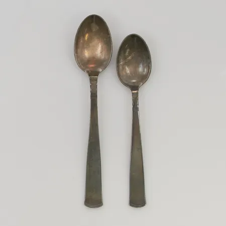 1 Mockasked 11cm, 1 Kaffesked 12cm, Rosenholm, 830/1000 silver,  Vikt: 28,6 g