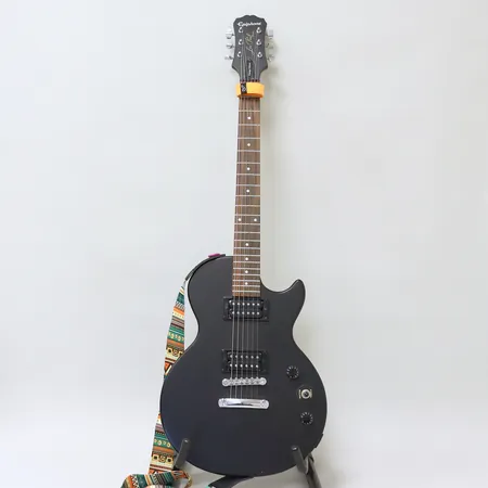 Elgitarr Epiphone Les Paul Special Vintage Edition, serienr 16121303943, mjukt fodral. Skickas med postpaket.